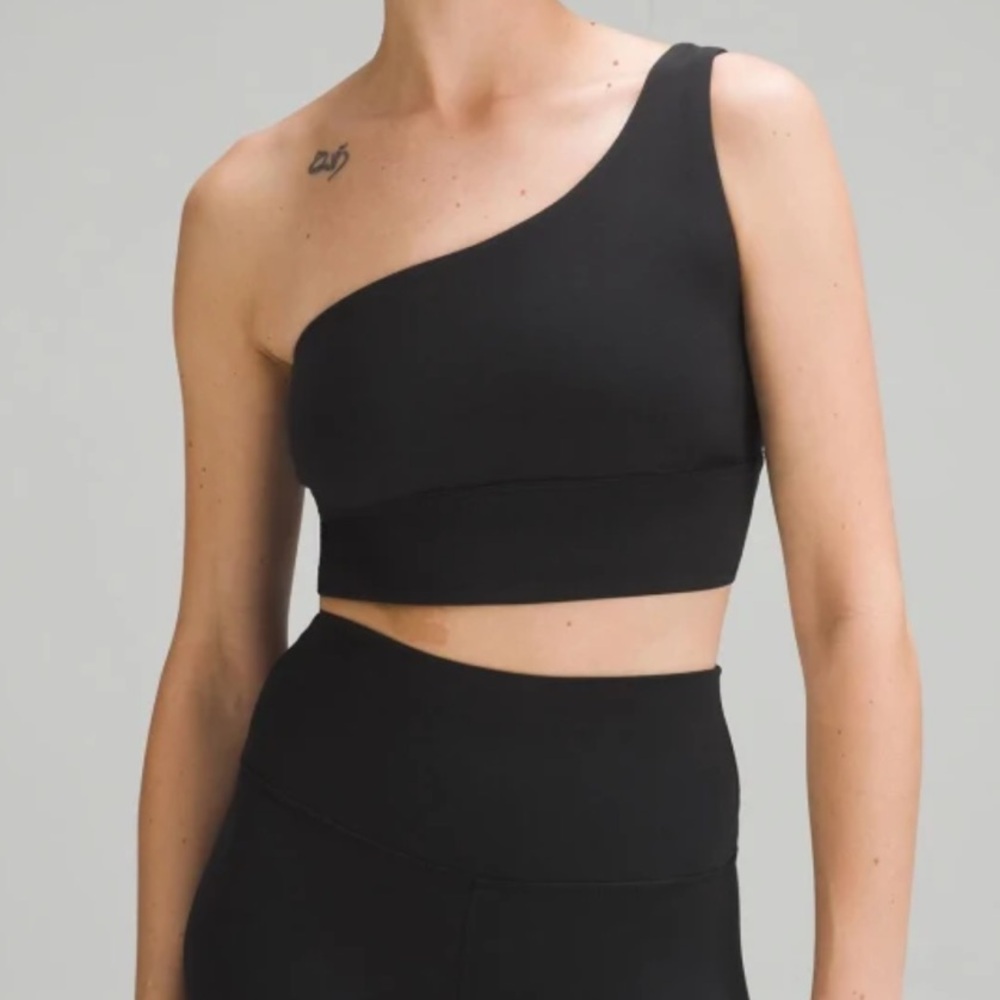 NWT Lululemon | Black One-Shoulder Sports Bra